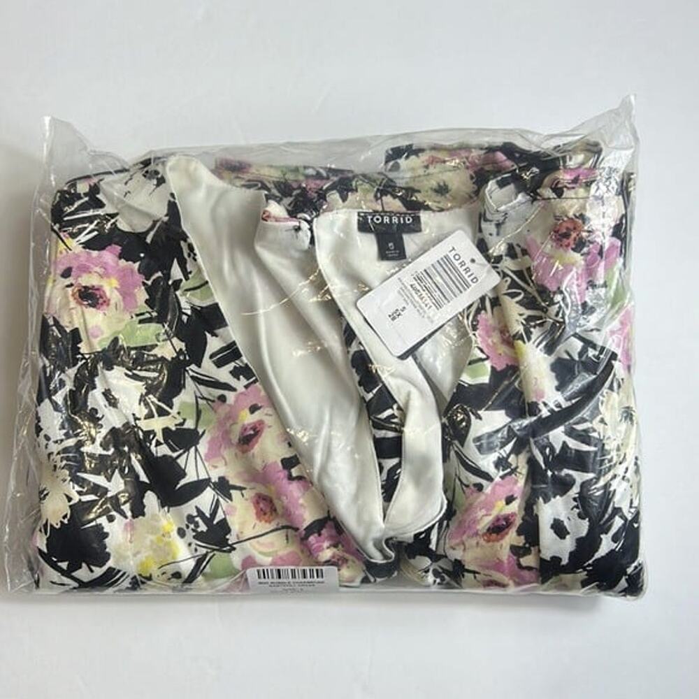 Torrid 5 5X Plus Babydoll Dress Pockets Empire Floral Cottagecore Romantic NWT